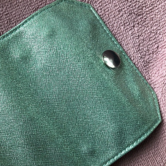 💚💚 Shimmering Mint Green Jewelry Roll 💚💚 - Picture 10 of 13